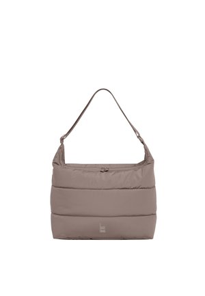 Borsa a tracolla imbottita color taupe con manico corto e piccola etichetta con logo sul davanti al centro.