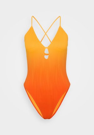 Oranžový ombre jednodielny plavky s krížovým dizajnom na chrbte; obsahuje výrez v tvare kľúča a textúrovanú tkaninu.