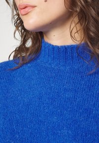 Soft Rebels Sweter