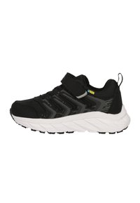 Schwarzer wasserdichter Sportschuh mit dicker weißer Sohle, Klettverschluss, Netzoberteil und Zuglasche an der Ferse, Seitenansicht nach rechts.
