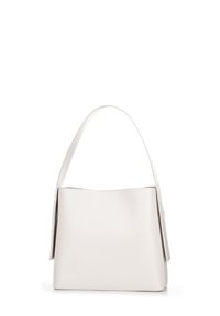 Bolso hobo de cuero blanco texturizado con una sola asa redondeada y un diseño minimalista que presenta una apertura amplia en la parte superior.