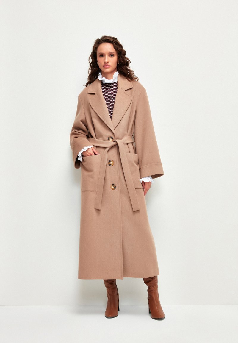 adL - WITH POCKET - Classic coat - camel, Enlarge