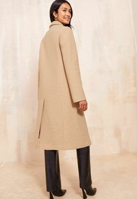 Friends Like These Cappotto classico - brown