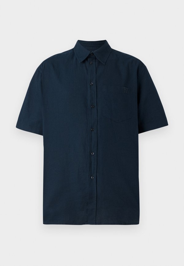 ARON - Shirt - salute2