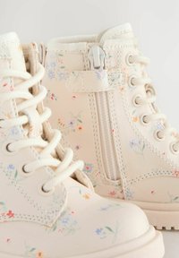Next WIDE FIT - Bottines à lacets - cream floral