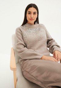 bonprix MIT PAILLETTEN - Maglione - grey