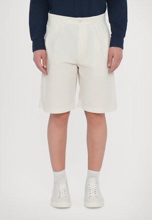 BERMUDA STIRATO - Short - naturale