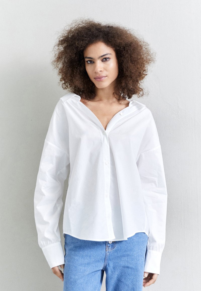 MUN-MNS6030 WHITE EMORY BLOUSE main image 0