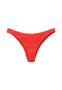Rotes Bikini-Unterteil mit geripptem Textur, niedrigem Schnitt und minimaler Abdeckung. Weicher Stoff mit glatten Kanten und ohne zusätzliche Verzierungen.