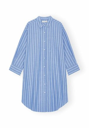 Modra in bela srajca z dolgimi rokavi s pokončnimi črtami, ovratnik, gumbi spredaj in en žep na prsih na belem ozadju.