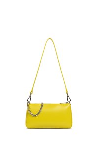 Borsa a tracolla gialla in pelle, di forma rettangolare, con dettaglio in catena argentata sulla parte anteriore. Texture liscia e chiusura con cerniera.