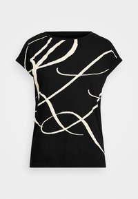 Svart t-shirt med kort ärm som har abstrakta krämfärgade linjemönster. Rund hals med avslappnad passform och mjuk bomullstextur.