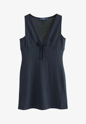Námořnické bezrukávové šaty s hlubokým V výstřihem, zdobené vertikálními bílými pruhy a detailem vázání v pase. Hladká látka s přiléhavým střihem.