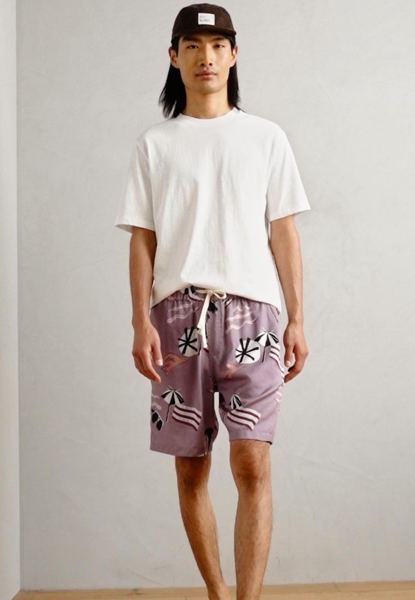 PRINTED BERMUDA - Shorts2
