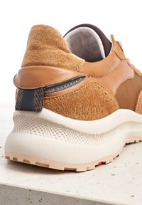 Lloyd Sneaker low - brown