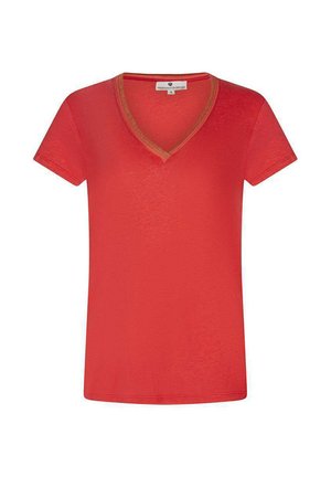 Rød kortærmet dameskjorte med V-hals og kontrastfarvet tan kant rundt i halsudskæringen, ensfarvet design.
