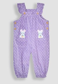 Salopette viola realizzata in velluto a coste con pois bianchi, dotata di spalline arricciate, bottoni decorativi e ricamo di un topo sulle tasche.