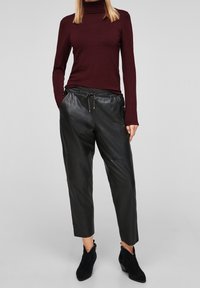 s.Oliver BLACK LABEL Sweter