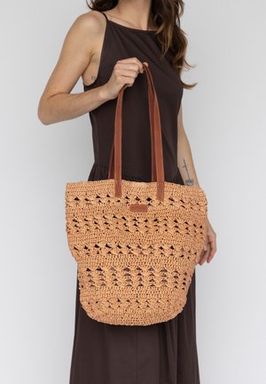 Gusti Leder, BIG WOMAN HANDBAG ALISE - Handbag - braun