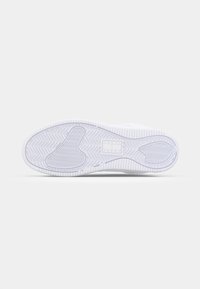 Thumbnail Image 8