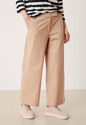 REGULAR WIDE LEG - Pantaloni - sandstein