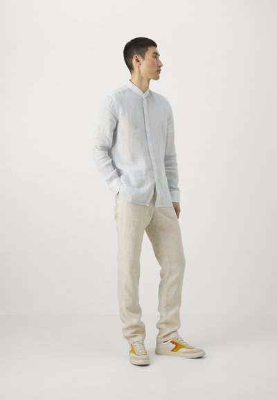 120% Lino LONG SLEEVE MEN SLIM FIT - Krekls - pearl blue soft fade
