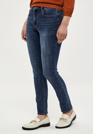 Jeansy Slim Fit