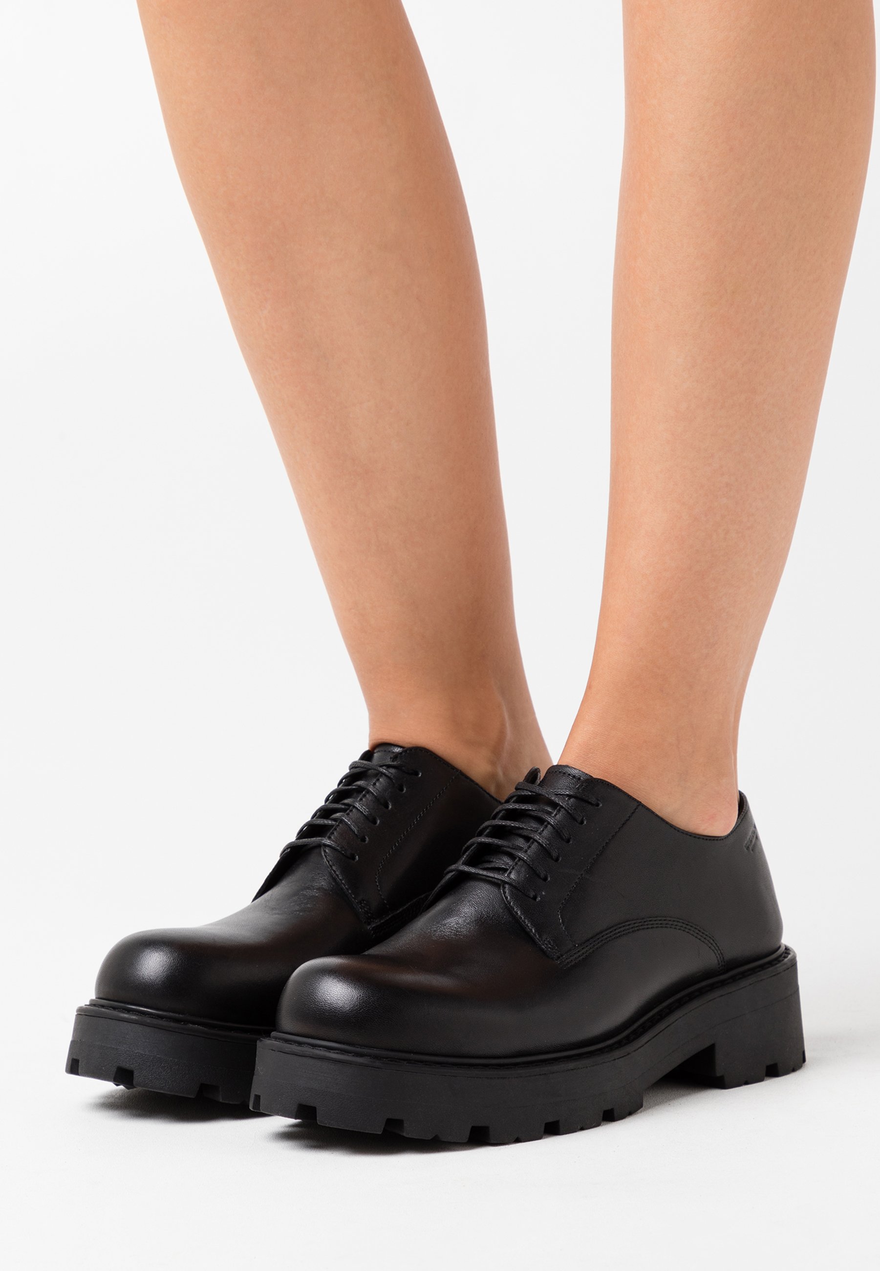 Vagabond COSMO Snörskor blacksvart Zalando.se Skor från Vagabond: Nu upp till −50% | Stylight