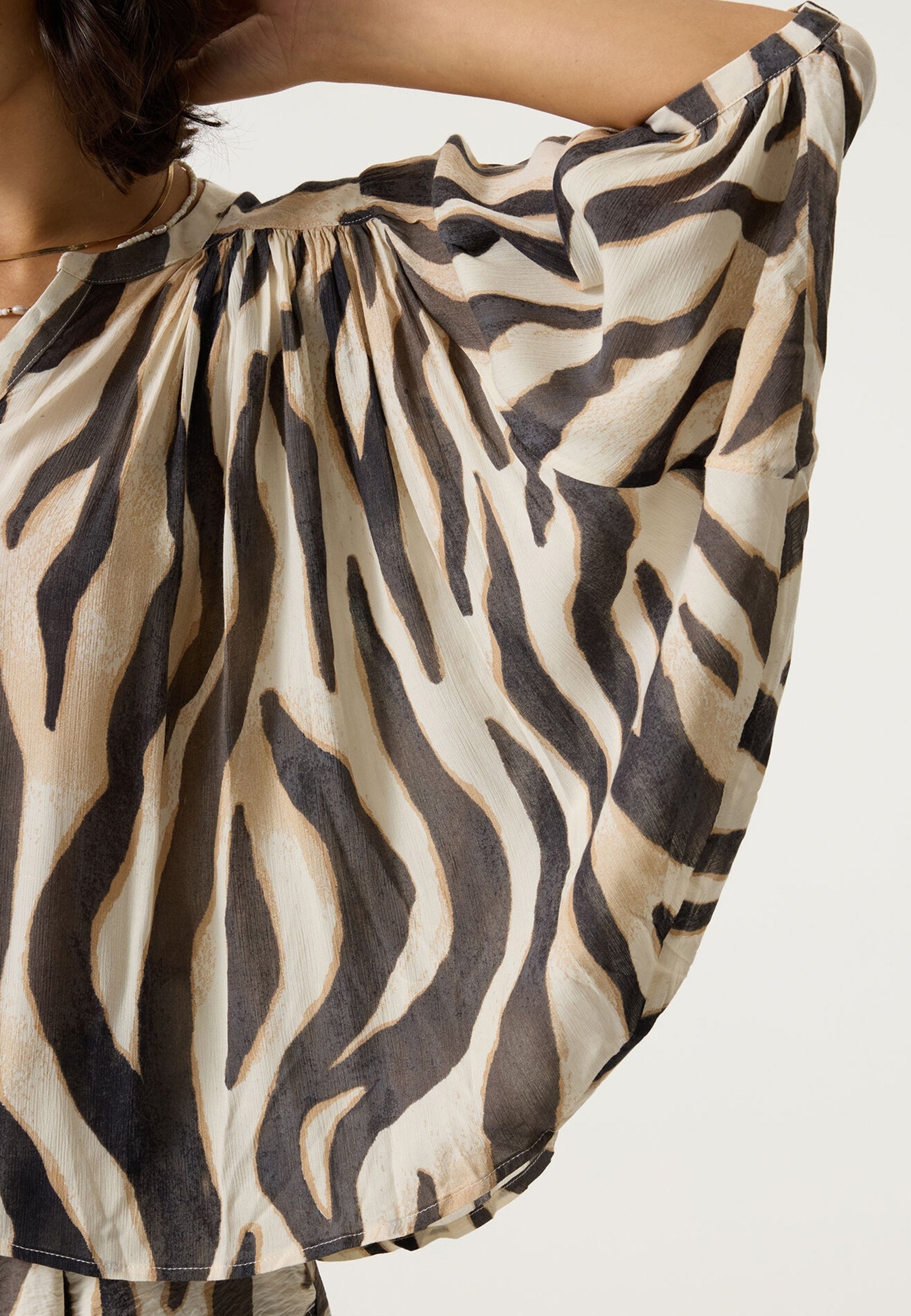 ONLY Onlasta Life Top Donna Con Scollo A V E Maniche A Volant - Maglia Estiva Leggera, Taglio Ampio