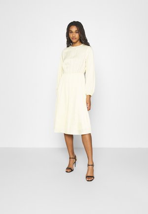 KIRA X NU - IN BALLOON SLEEVE MIDI DRESS - Denní šaty - yellow
