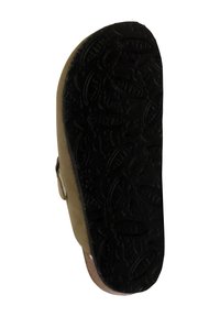 Brun sandal med en tekstureret sort gummisål. Ydersålen har et mønstret greb og hævede logoer, der afspejler et holdbart design.