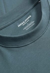 Jack & Jones JJEURBAN EDGE TEE NOOS - Jednoduché tričko - stormy weather