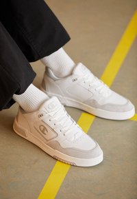 champion basketball shoes