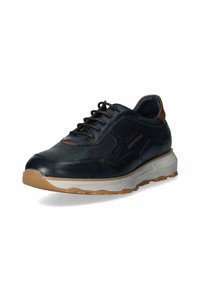 Sneaker in pelle nera e tessuto con accenti marroni, dettagli dei lacci e suola in gomma testurizzata. Forma arrotondata con supporto per il tallone imbottito.