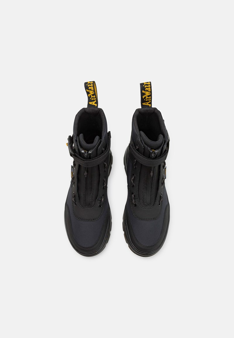 Dr. Martens COMBS TECH JUNGLE UNISEX - Schnürstiefelette - black 
