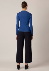 Apart Stickad tröja - royal blue