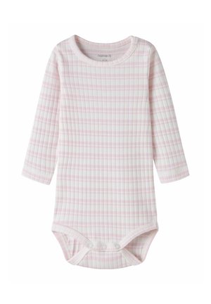 Body niemowlęce z długim rękawem, prążkowane, białe z jasnoróżowymi poziomymi paskami i zatrzaskami w kroku.