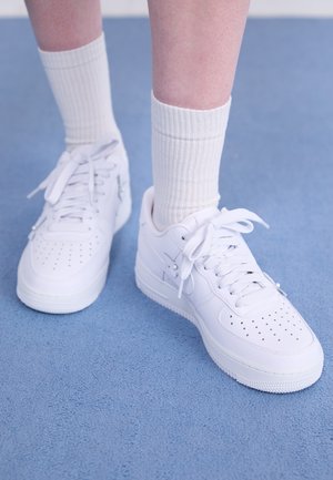 Nike Sportswear AIR FORCE 1 - Sportcipő - white