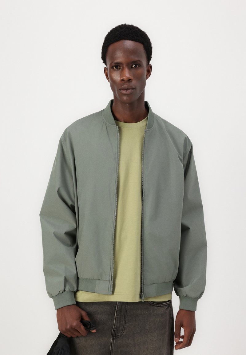 Giacca Da Uomo Jack & Jones Bomber Jacket With Pockets In Khaki - Foto 5