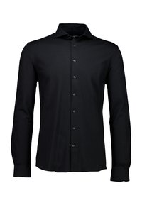 Schwarzes Langarmshirt aus glattem Stoff. Besitzt einen spitzen Kragen, eine Knopfleiste und Manschetten mit Knopfverschluss.