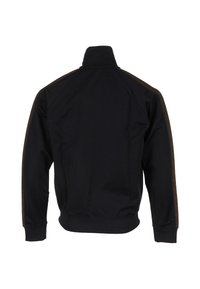 Giacca nera a maniche lunghe con colletto alto e strisce a motivi marrone scuro che scendono lungo le maniche, vista da dietro.