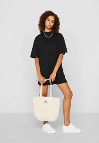 Urban Classics Robe en jersey - black