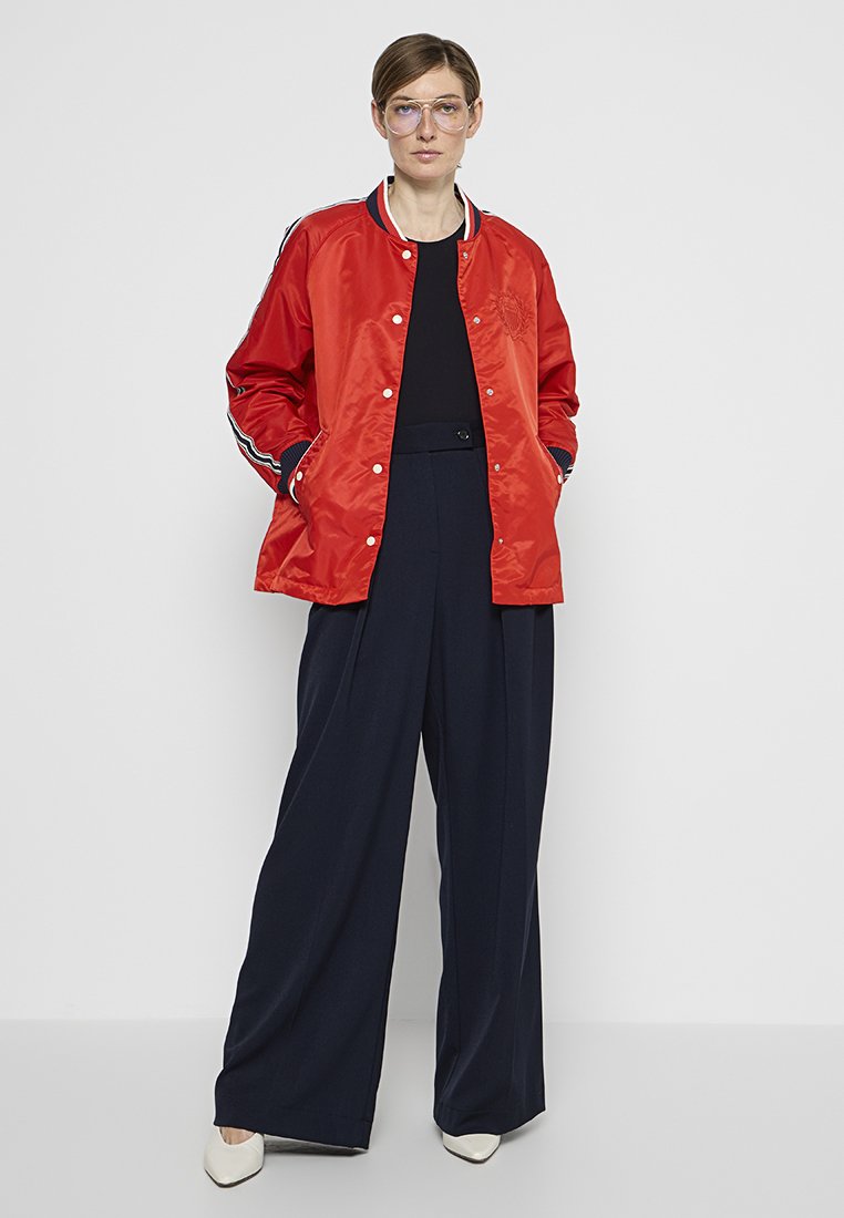 Leichte Jacke