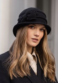 Vivisence Klobouk - black