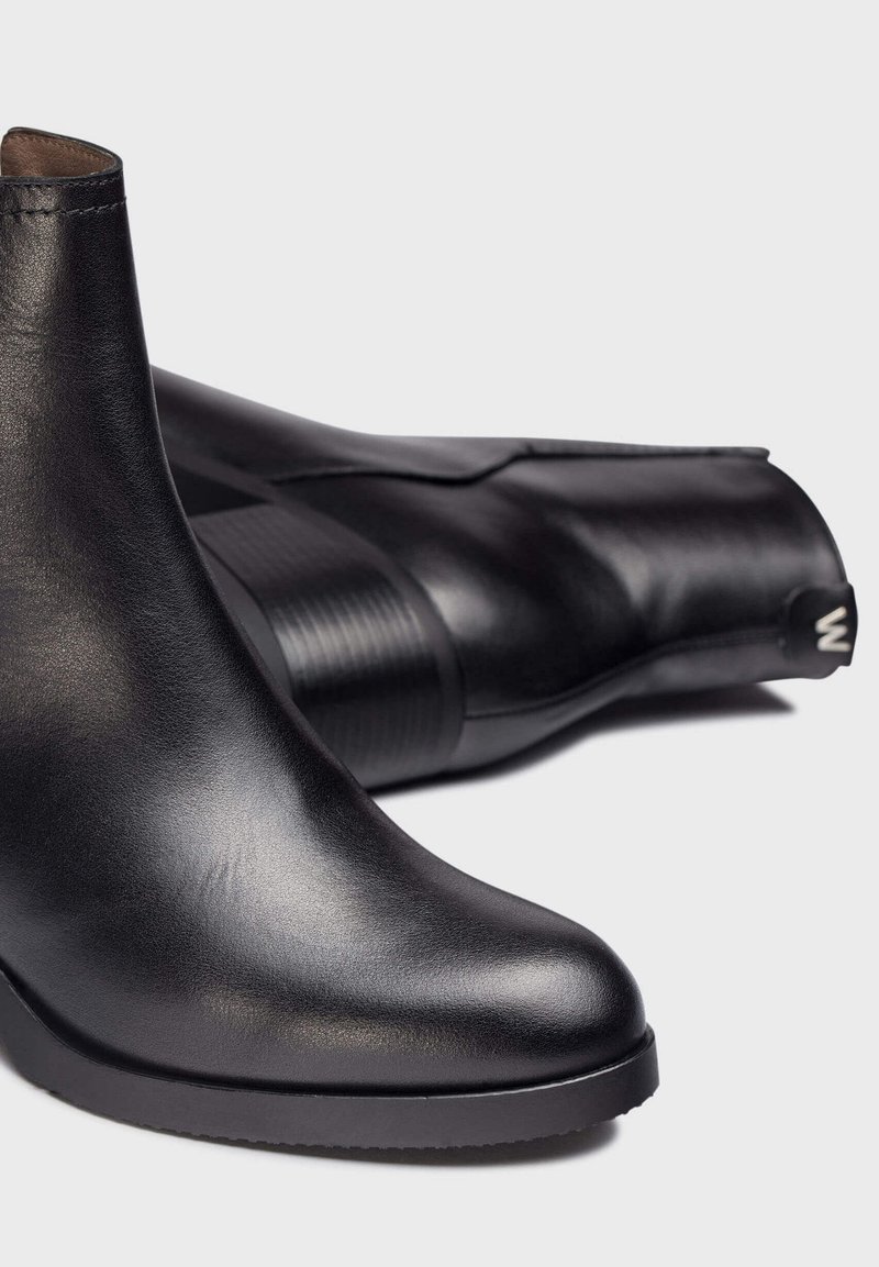 WONDERS CLOE Botines con plataforma black/negro