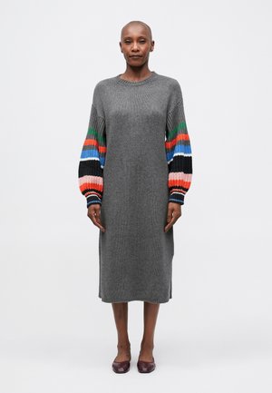 CREW NECK CHUNKY SLEEVE DRESS - Svetríkové šaty - grey