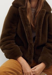 Mango Chaqueta de invierno - brown