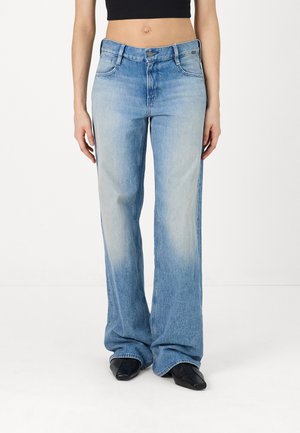 JUDEE LOOSE - Relaxed fit jeans - sun faded air force blue