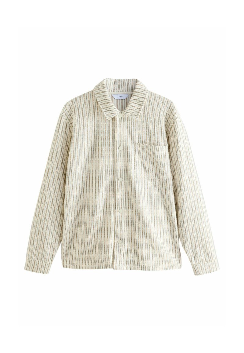 Chemise boutonnée en crème avec des rayures verticales dans des couleurs atténuées, dotée d'un col, de manches longues et d'une poche poitrine.