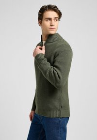 Lee LONG SLEEVE HALF_ZIP - Maglione - olive gray